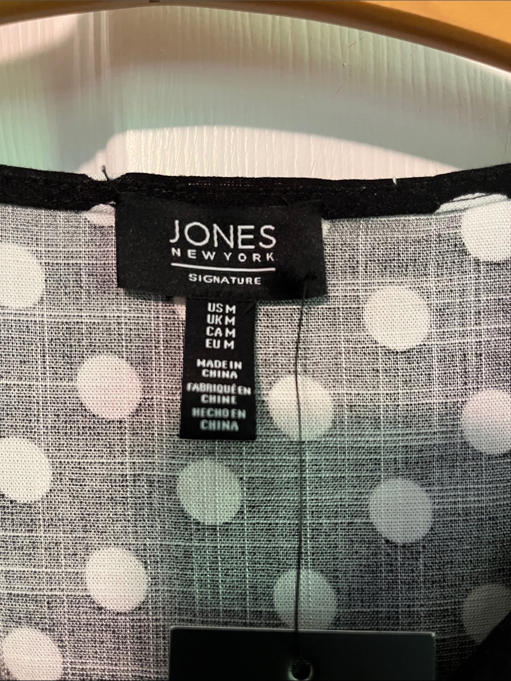 Jones New York Black & White Polka Dot V-Neck Blouse - Picture 4 of 4